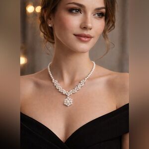 Hand Crafted Pearl Cluster Necklace